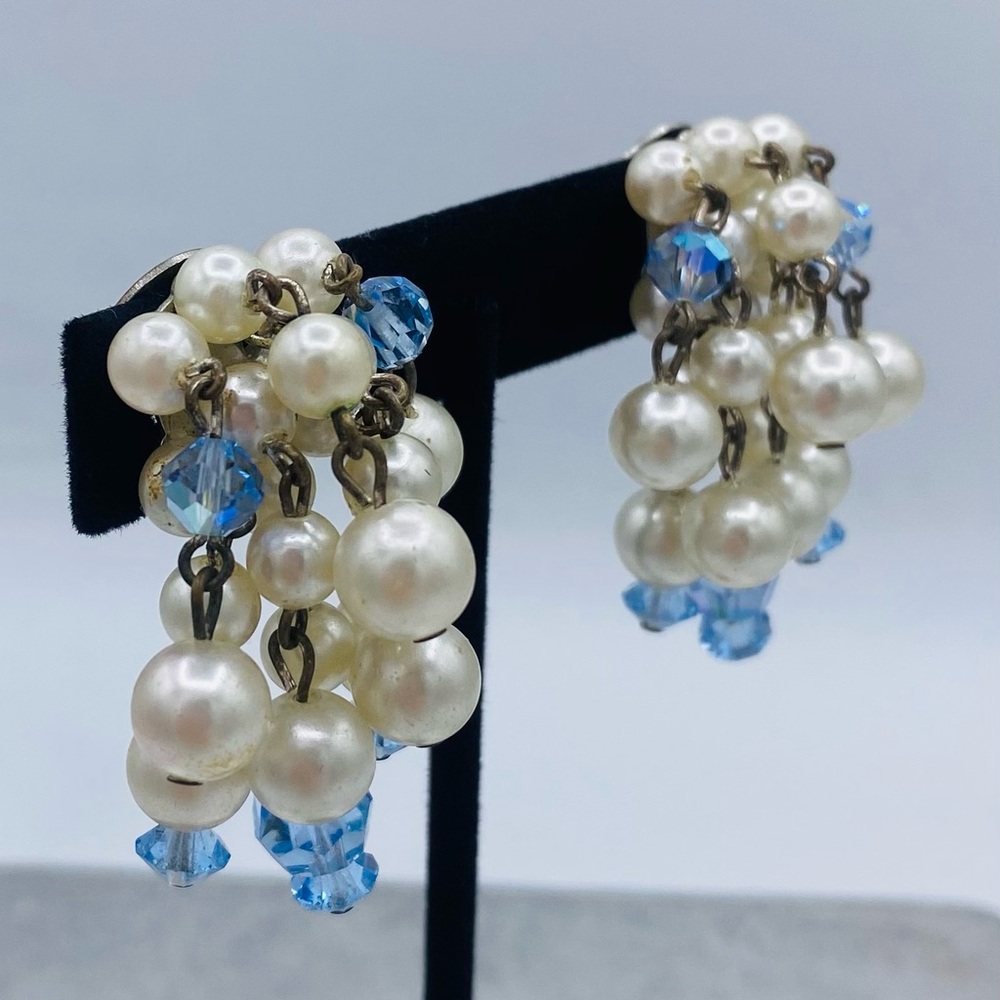 Vintage Faux Pearl and Light Blue Crystal Cluster Cha Cha Clip On Earrings - Picture 3 of 5